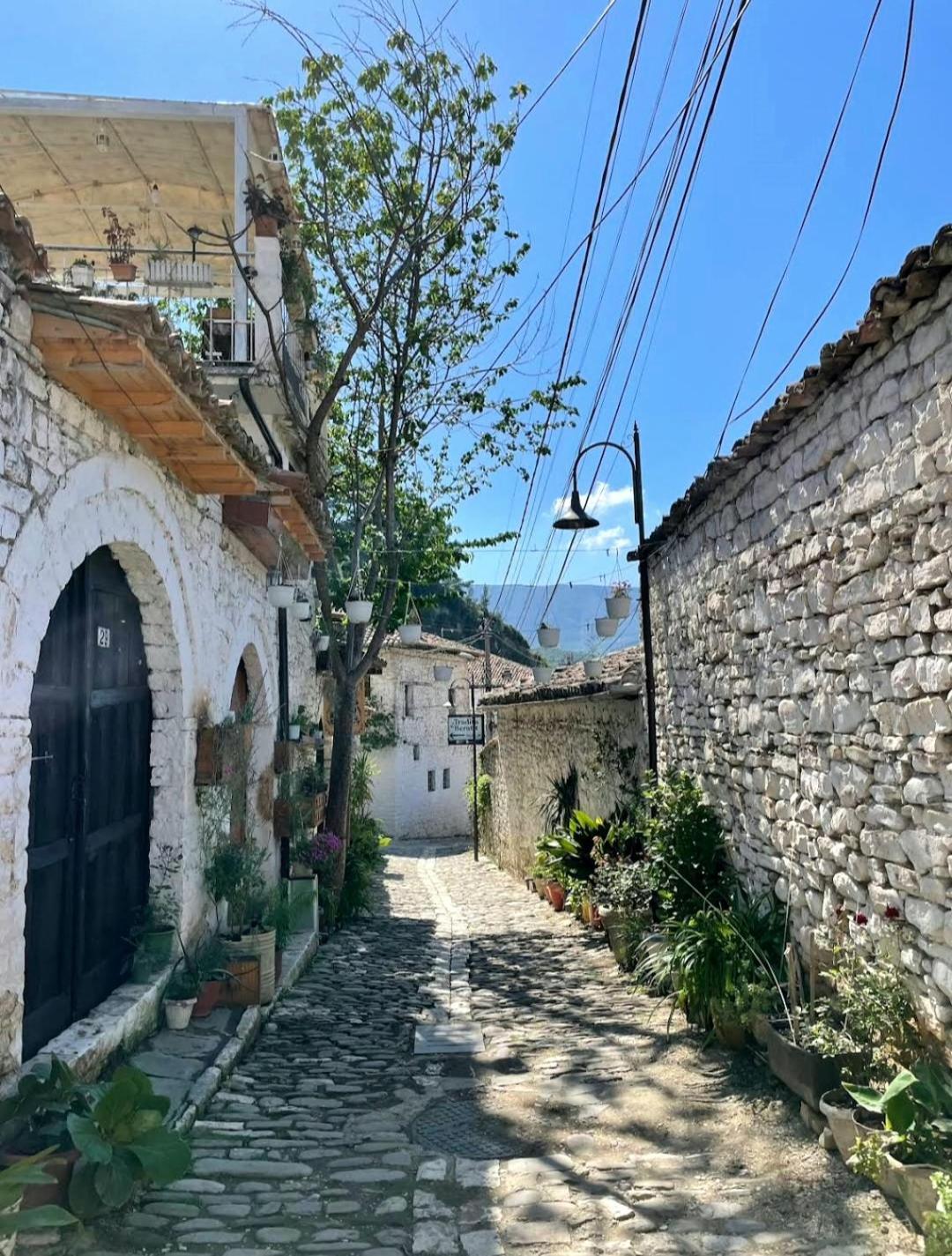 Hotel Gorica - Unesco Quarter Berat Exterior photo